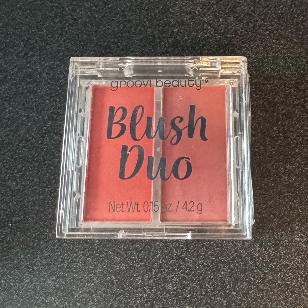 FREE Groovi Beauty Blush Duo - Red and Pink
